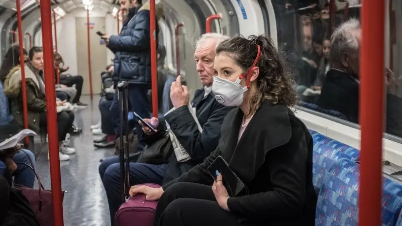 UK: Rate cut coming as consumption risks build