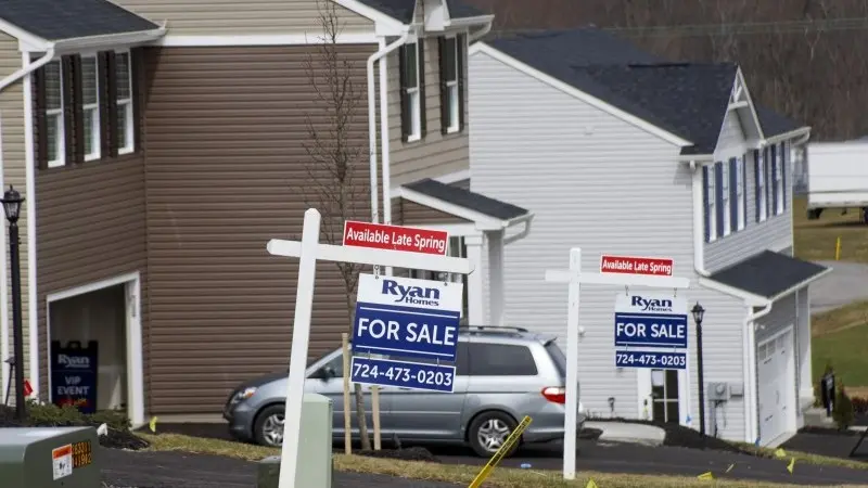 US housing market exhibits more signs of slowdown