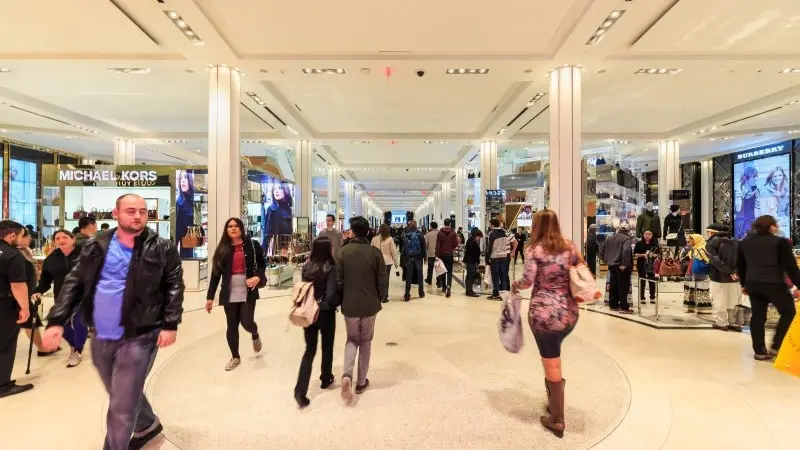 US household spending holds firm