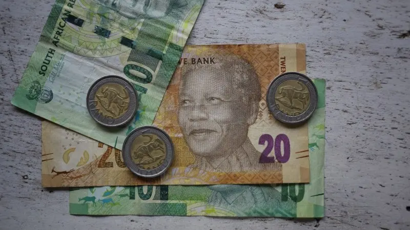 South Africa and the Rand: On the lookout for an (in)credible budget