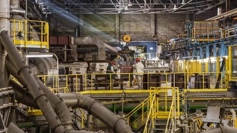 Poland's economic rebound in doubt as industry slows 