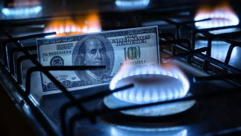 Three scenarios for the global economy and energy prices as winter beckons