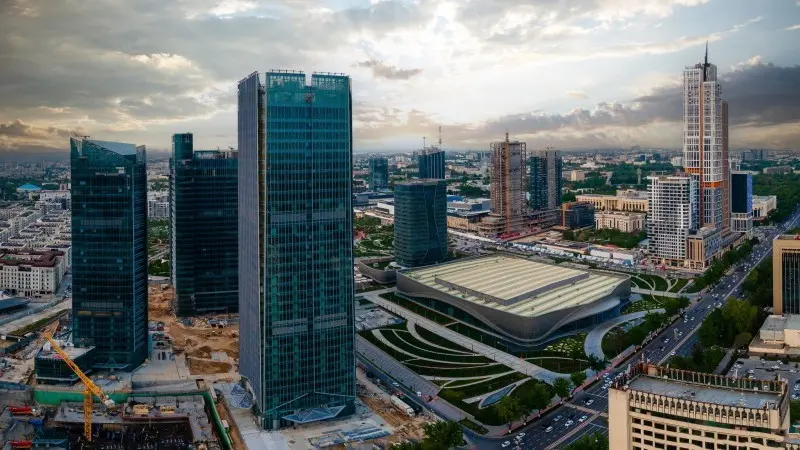 Uzbekistan policy rate on hold, with cuts possible but distant