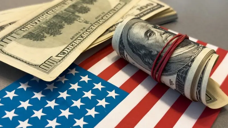 FX Daily: Fed minutes can throw cold water on USD rally