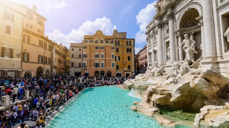 Italian business confidence still down in August