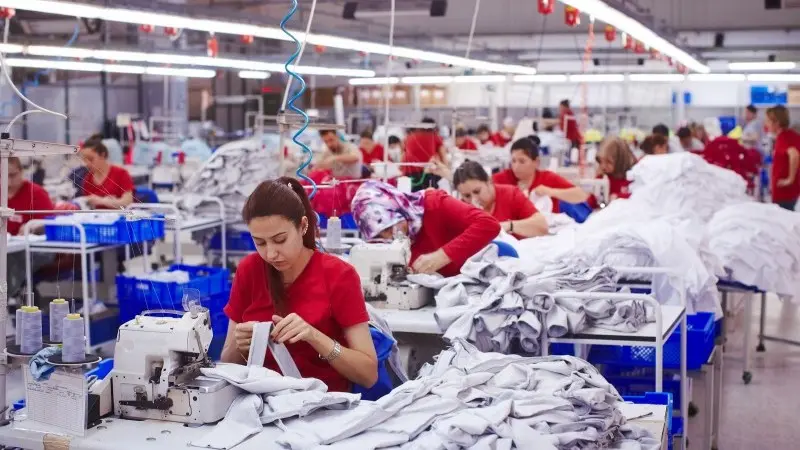 Italian industrial production stabilises in March