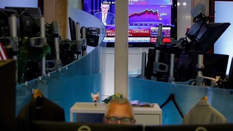 Rates: What curve inversion tells us