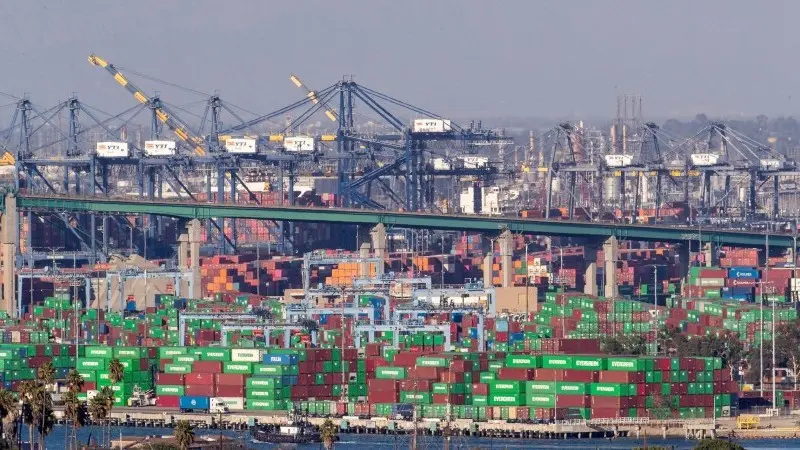Trade Outlook 2022: Clogged supply chains won’t hold trade back   