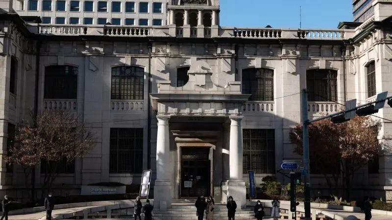 Bank of Korea preview: Balancing sluggish domestic demand with curbing debt growth