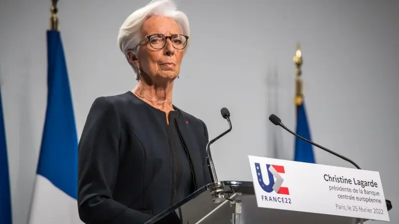Central banks to continue tightening despite rising uncertainty