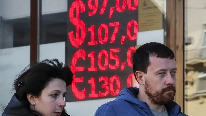 FX Markets: Moving to a war footing