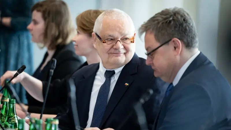 NBP governor leaves all options open as he explains latest rate cut reasoning