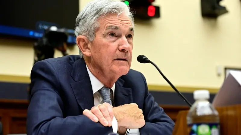 3 calls for rates as the US tops out but the ECB has barely budged