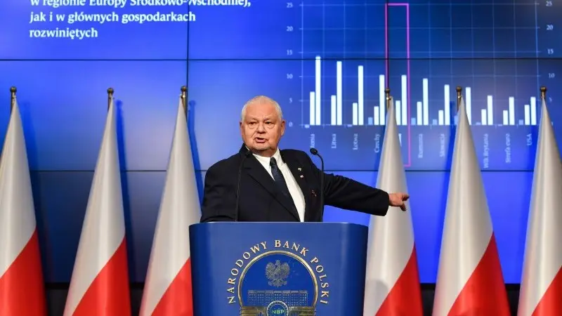 Poland's bank governor announces a pause but not an end to the tightening cycle