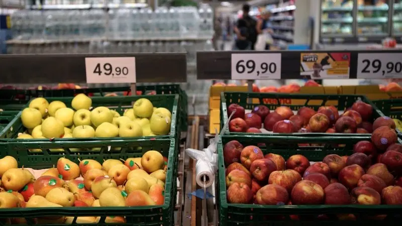 Food prices drive Czech inflation as the economy sings