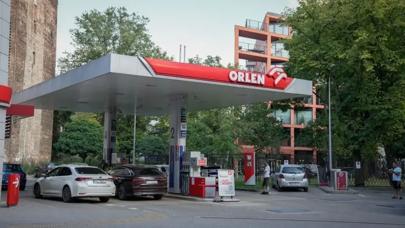 Poland’s current account deficit sharply deteriorated in April as fuel imports surged