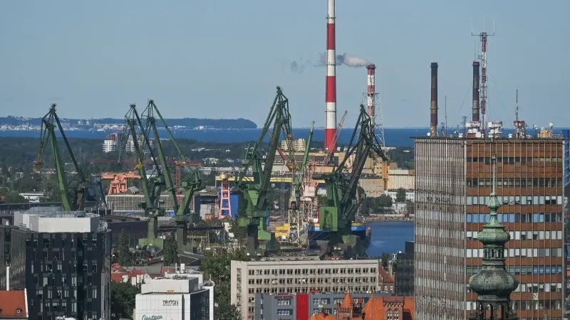 April's rebound in Polish production offsets dismal March reading