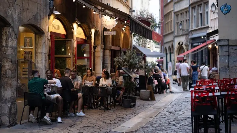 French GDP defies expectations