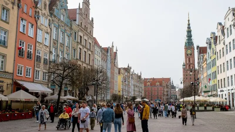Poland's sluggish recovery continues as consumption sees a gradual rebound