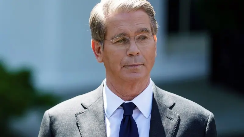 FX Daily: Bessent throws US assets a lifeline