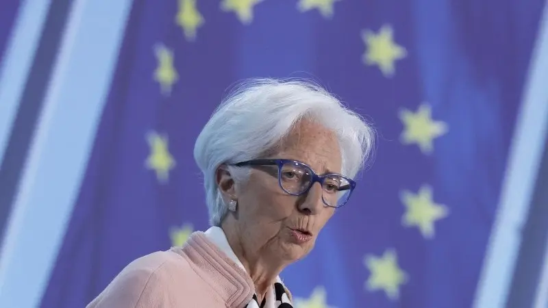 La BCE taglia i tassi: c’è il rischio che l’inflazione scenda troppo 