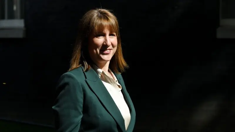 UK tax rises grow ever more likely, boosting case for rate cuts