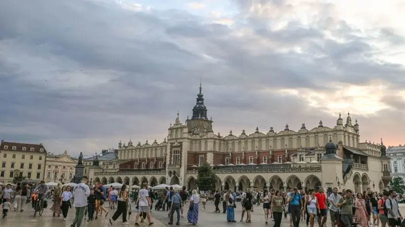 Energy shock lifts Polish inflation, but weak demand curbs broader pressure
