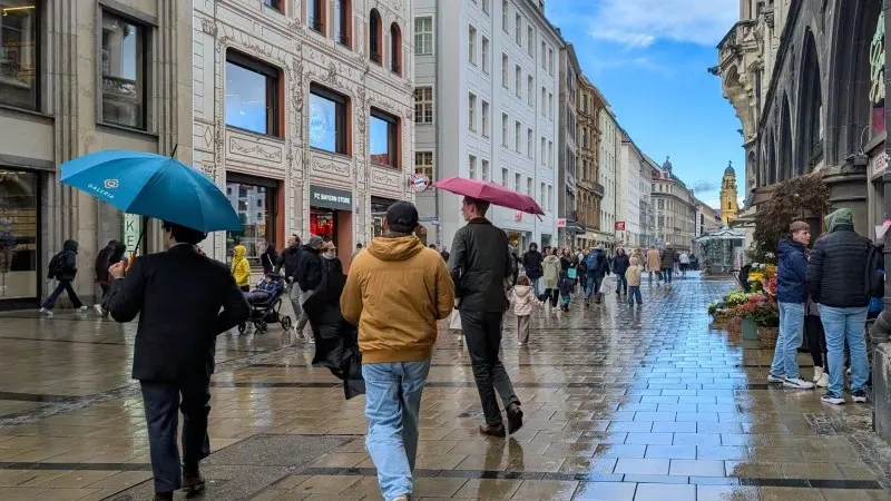 Eurozone sentiment ticks up in May, remains downbeat overall on Middle East war