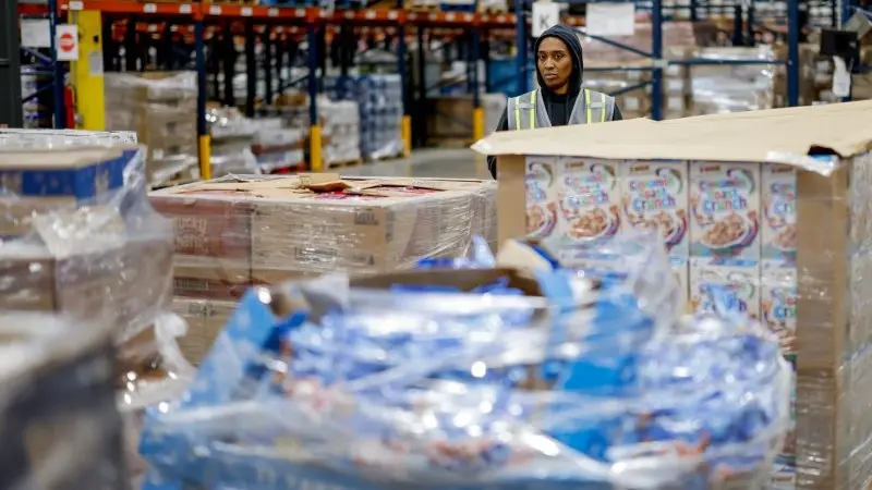 US manufacturing continues to struggle