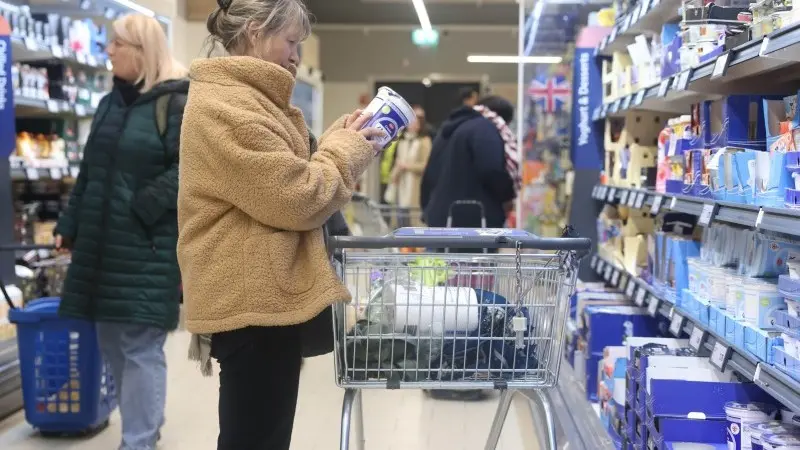 Sharp drop in UK inflation green lights Christmas rate cut