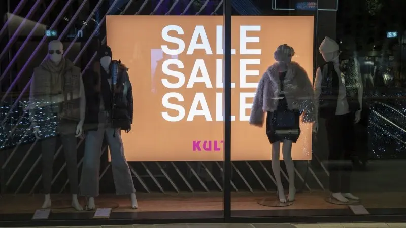 Falling eurozone retail sales underscore the softness of household consumption