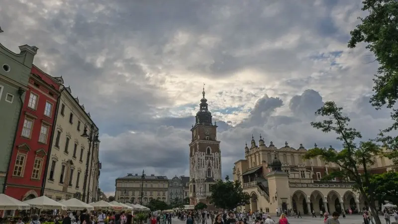 Poland’s economy resilient to Middle East woes